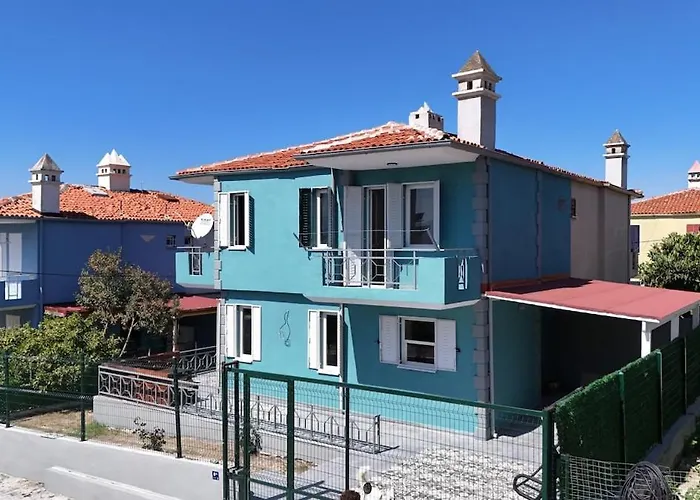 Stylish In Kusadasi, 5 Minutes To The Center And The Sea Holiday home