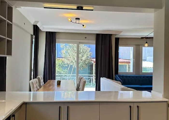 Stylish In Kusadasi, 5 Minutes To The Center And The Sea * Kusadasi
