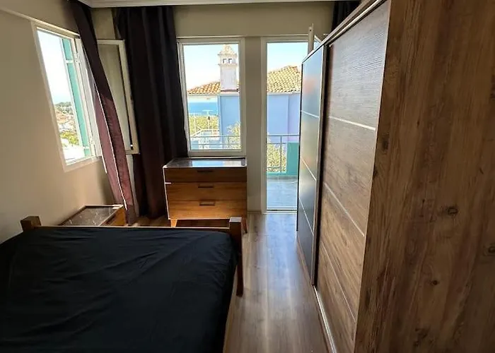 Stylish In Kusadasi, 5 Minutes To The Center And The Sea Holiday home *