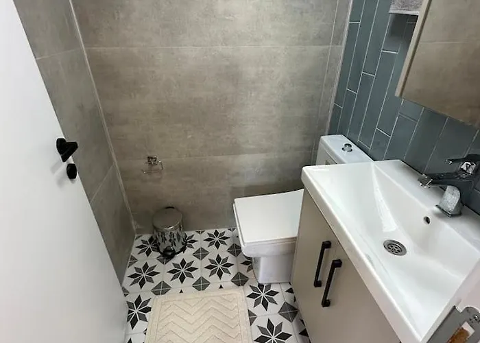 Stylish In Kusadasi, 5 Minutes To The Center And The Sea